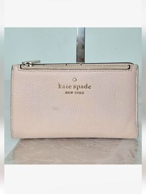 kate spade blush pink pebbled leather zip wallet